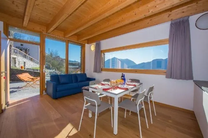 Holiday home House With 3 Bedrooms T5 Bellano