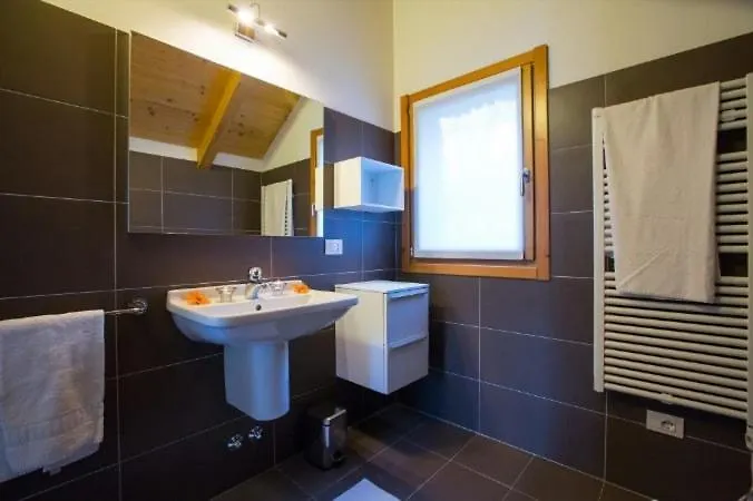 House With 3 Bedrooms T5 Bellano Italy